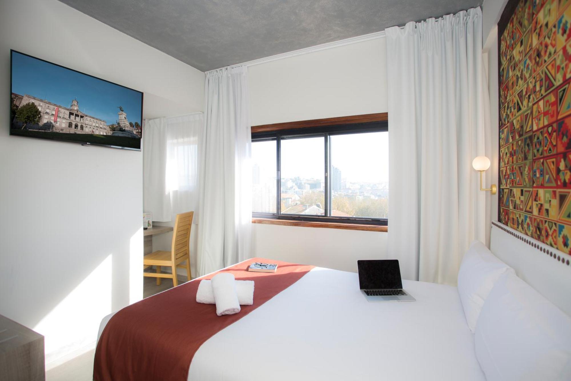 Casual Inca Porto Hotel Room photo